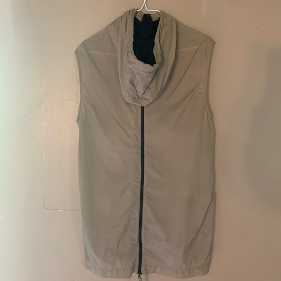 Nike Running Vest - Picture 3 of 7